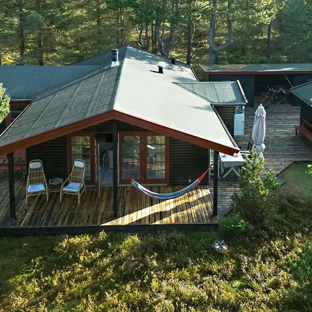 Сasa de vacaciones Authentic Summerhouse Near The *