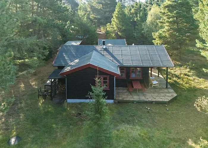 Authentic Summerhouse Near The