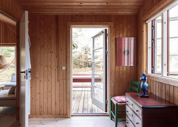 Authentic Summerhouse Near The