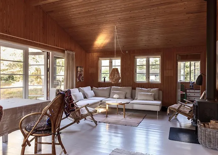 Authentic Summerhouse Near The