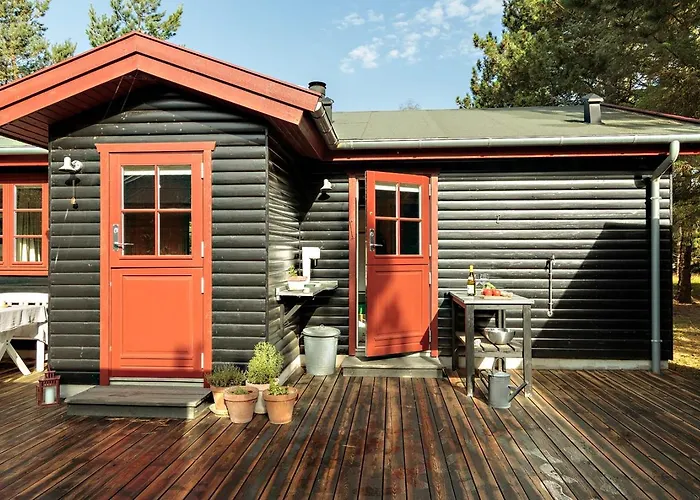 Semesterbostad Authentic Summerhouse Near The *